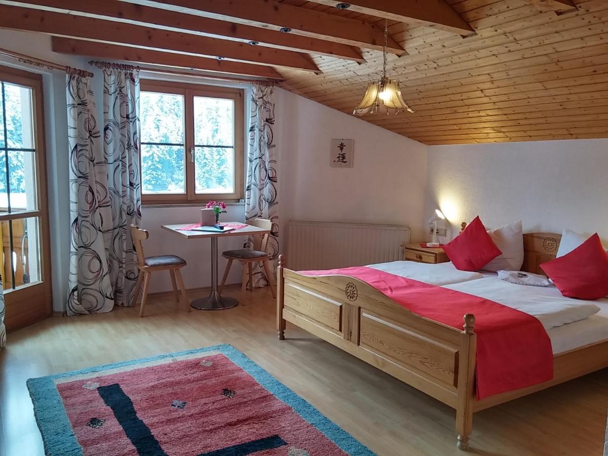 Ferienwohnungen Pension Sonnblick Крумбах Екстер'єр фото